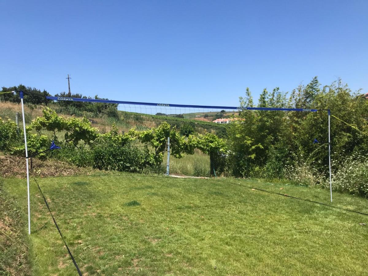 The Far End Surf House - Surf & Yoga Holidays Lourinhã Eksteriør bilde