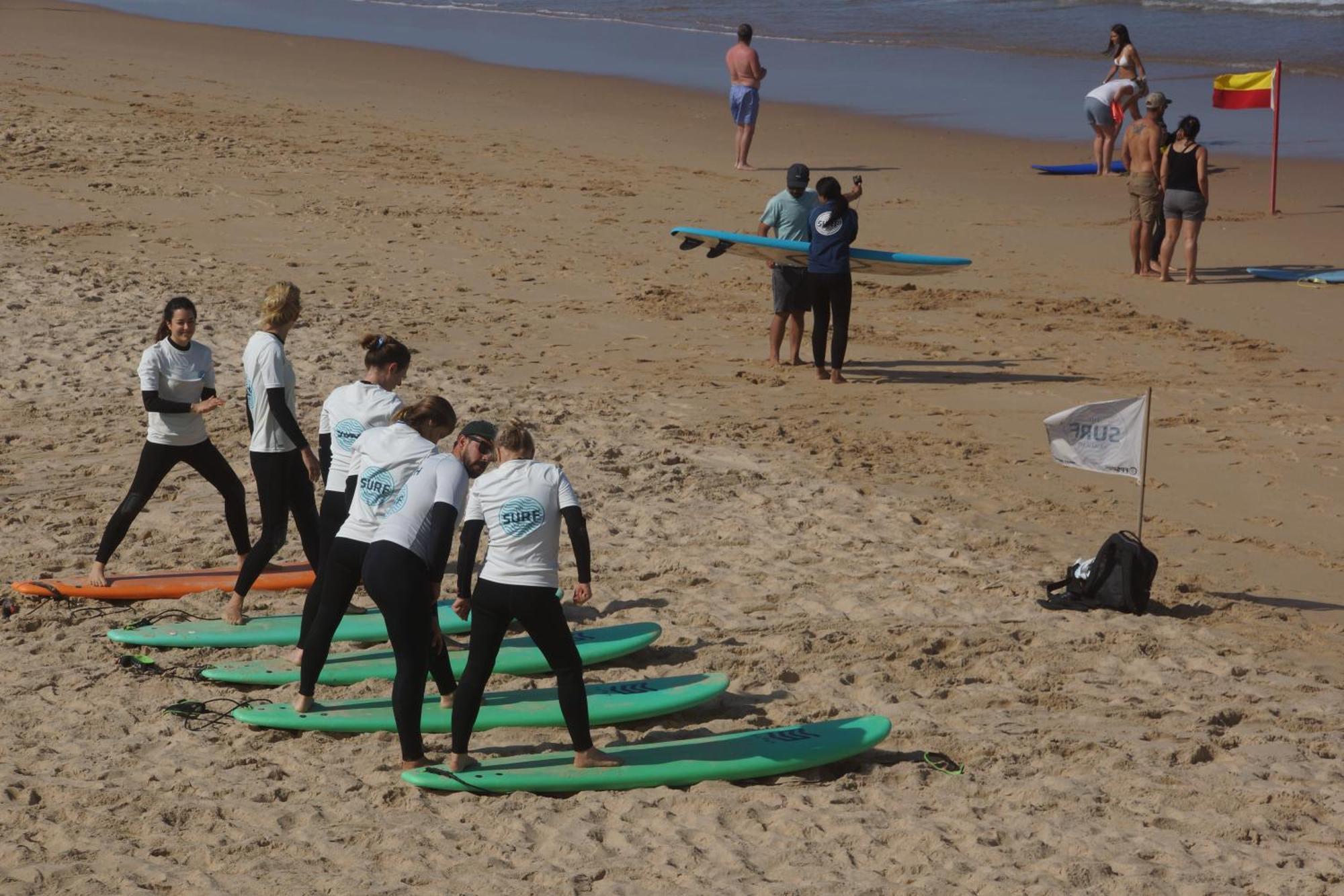 The Far End Surf House - Surf & Yoga Holidays Lourinhã Eksteriør bilde