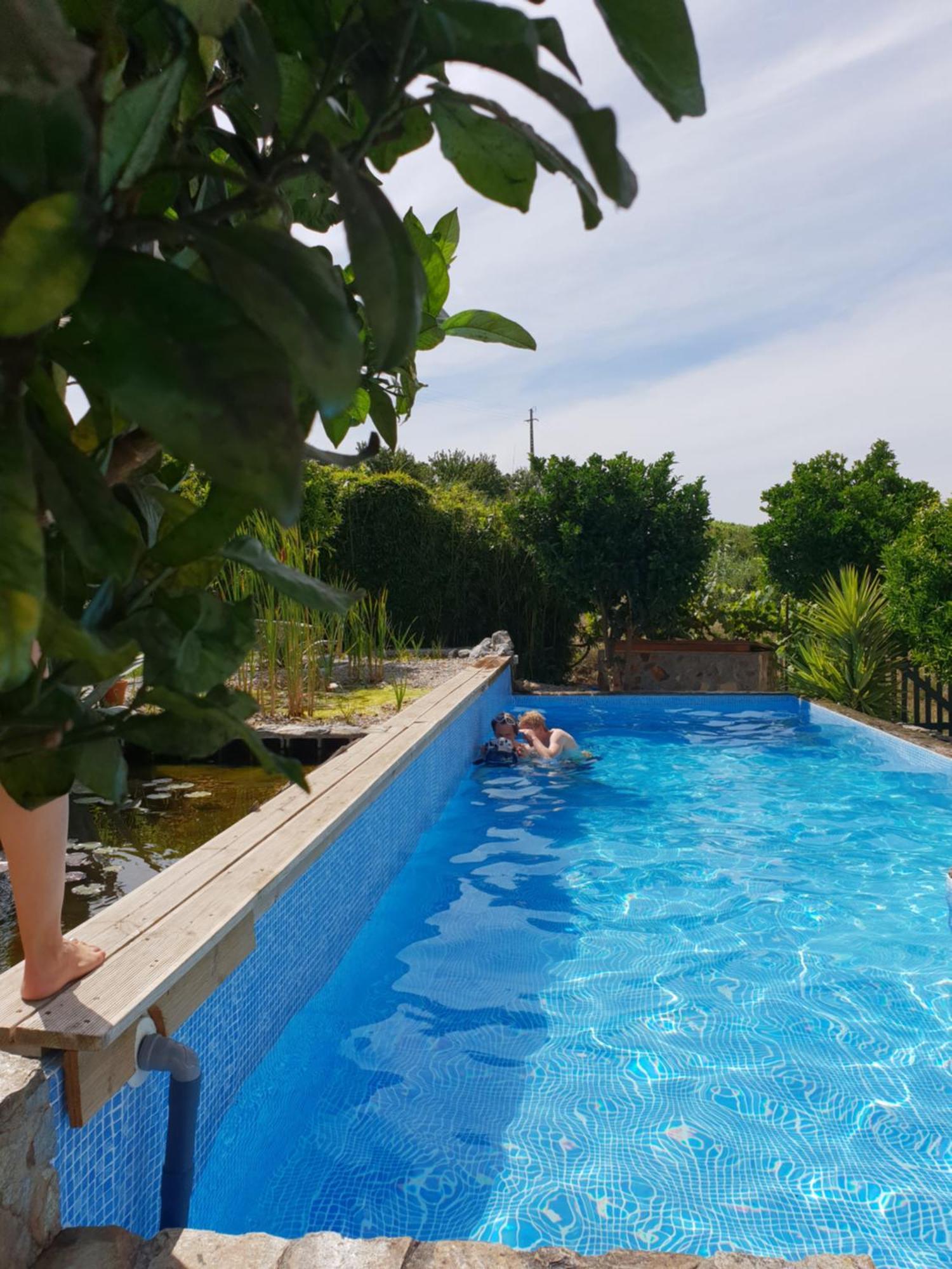 The Far End Surf House - Surf & Yoga Holidays Lourinhã Eksteriør bilde