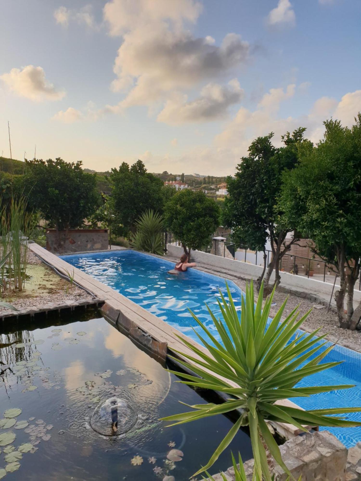 The Far End Surf House - Surf & Yoga Holidays Lourinhã Eksteriør bilde