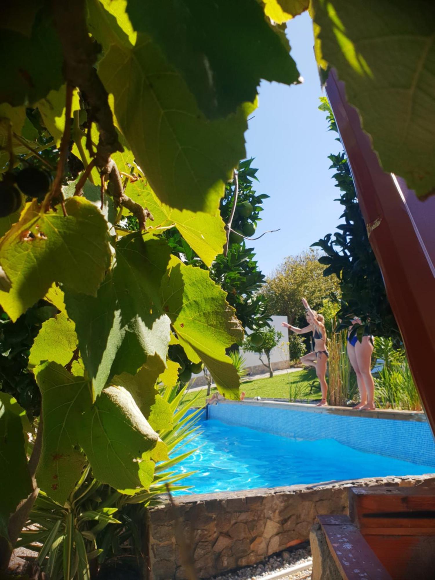 The Far End Surf House - Surf & Yoga Holidays Lourinhã Eksteriør bilde