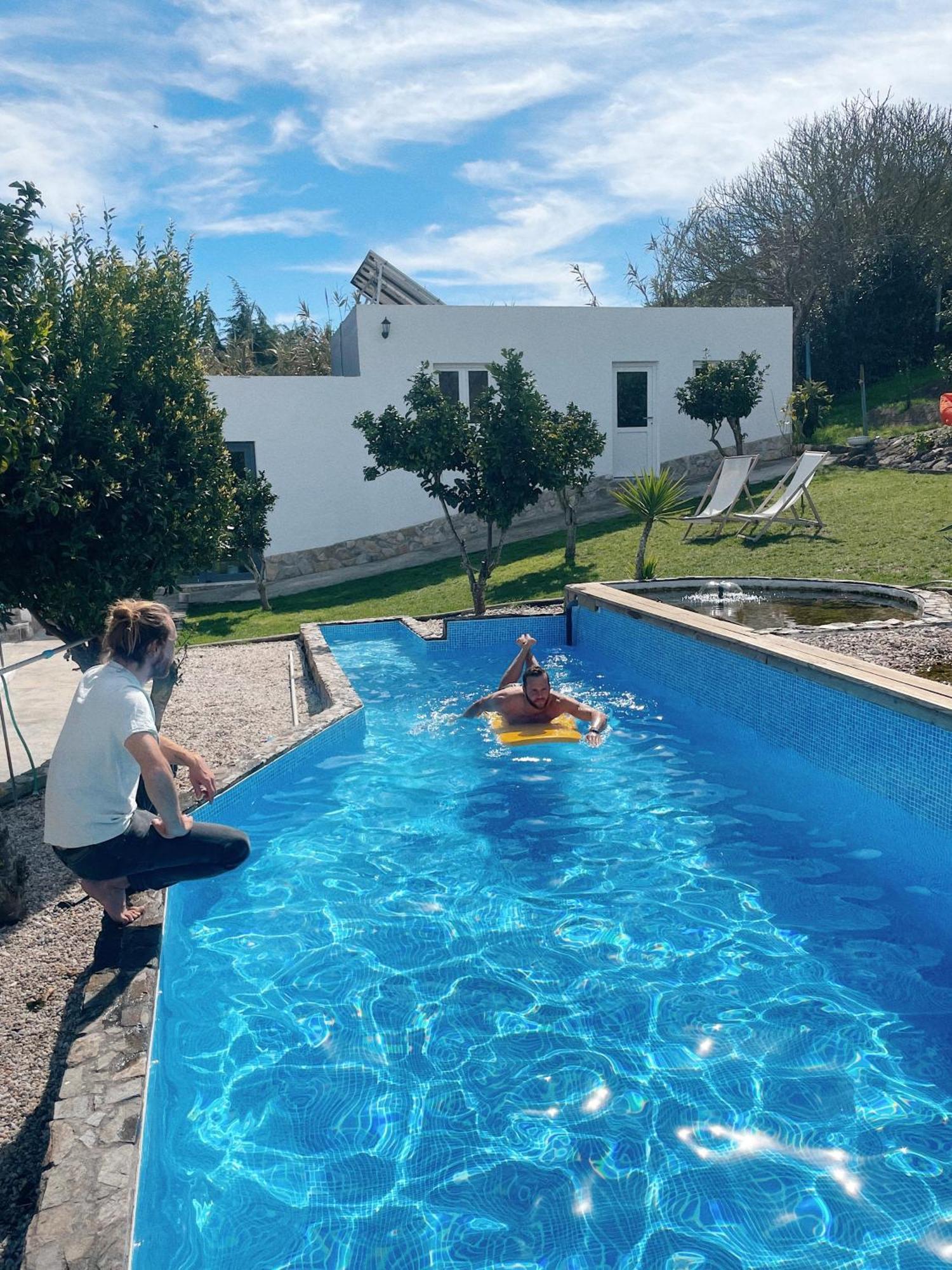 The Far End Surf House - Surf & Yoga Holidays Lourinhã Eksteriør bilde